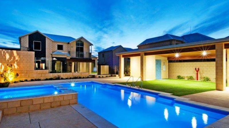 Mandurah WA Tourism Townsville
