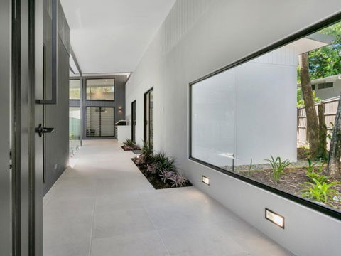 Villa Tiino - Clifton Beach - Tourism Townsville 3