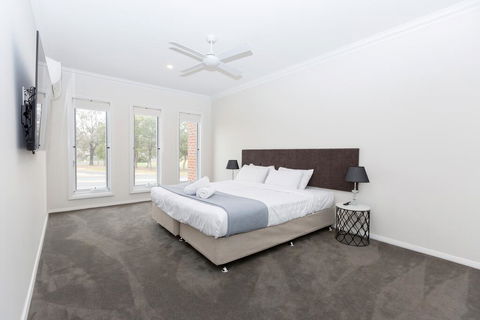 Wagga Apartments #2 - Tourism Townsville 3