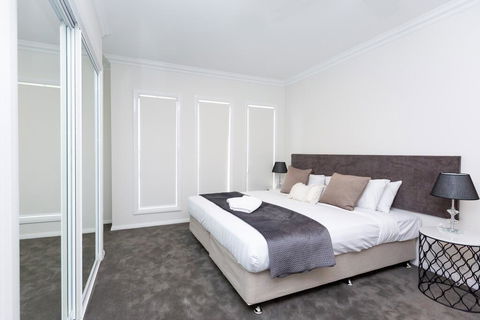 Wagga Apartments #3 - Tourism Townsville 0