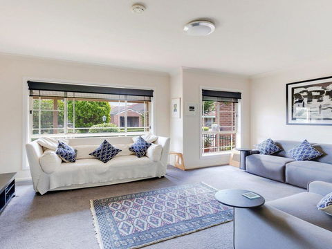 Walling-Clifton Gardens - Backing Onto Golf Course - Tourism Townsville 0