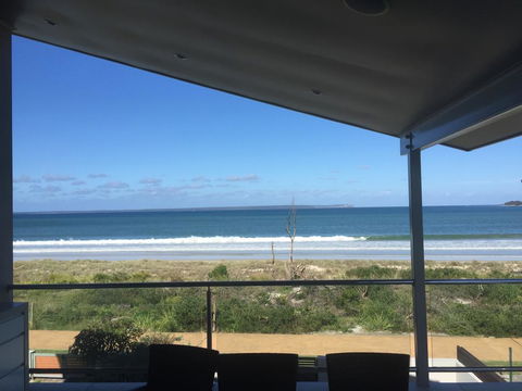 Waterfront Dream Vincentia - Tourism Townsville 0