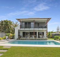 WATERFRONT HOME BORDERING MOOLOOLABA - Tourism Townsville