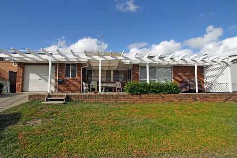 Waterfront On Sandpiper - Tourism Townsville 2