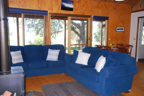 Bluegum Ridge Cottages - Tourism Townsville 18