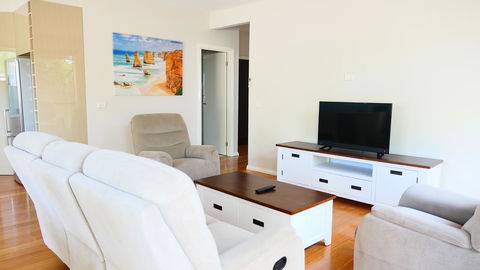 Apollo Bay Seal Apartments - Tourism Townsville 7