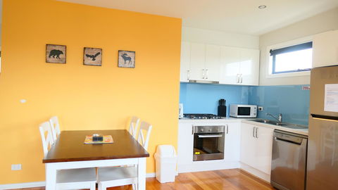 Apollo Bay Seal Apartments - Tourism Townsville 8