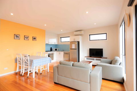 Apollo Bay Seal Apartments - Tourism Townsville 20