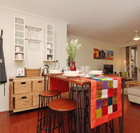 Colour Pop Fitzroy - 3 bedroom pet friendly - Tourism Townsville
