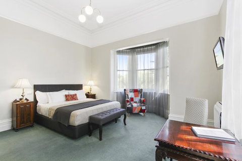The Riversleigh - Tourism Townsville 13