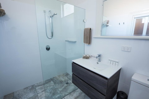 The Riversleigh - Tourism Townsville 30