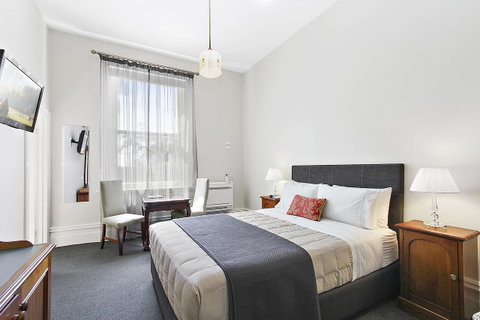 The Riversleigh - Tourism Townsville 25