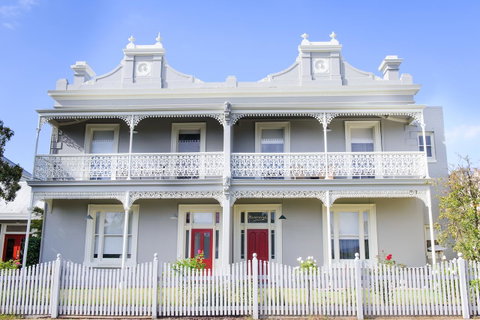 The Riversleigh - Tourism Townsville 21