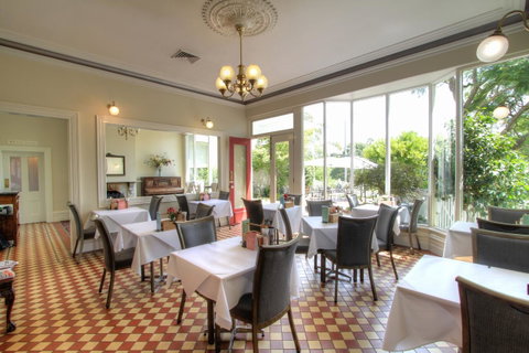 The Riversleigh - Tourism Townsville 5