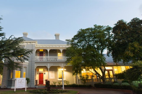 The Riversleigh - Tourism Townsville 23
