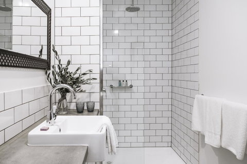 Daylesford Art Motel - Tourism Townsville 2