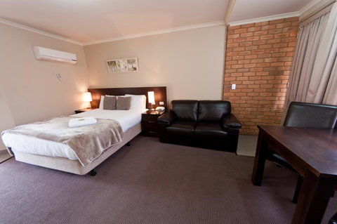 National Hotel Complex Bendigo - Tourism Townsville 11
