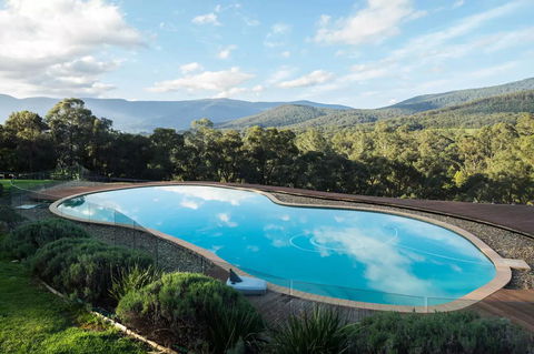 Kangaroo Manor - Tourism Townsville 27