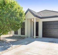 Black Lotus Townhouse - Tourism Townsville