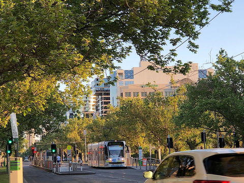 Pride Fawkner Apartments - Tourism Townsville 9
