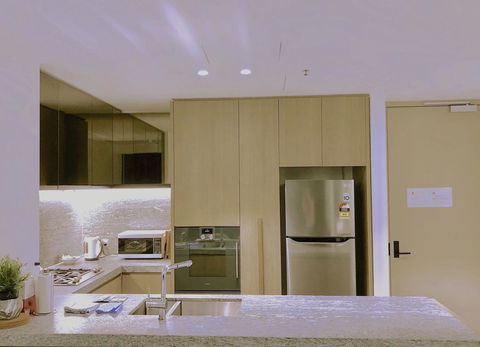 Pride Fawkner Apartments - Tourism Townsville 3