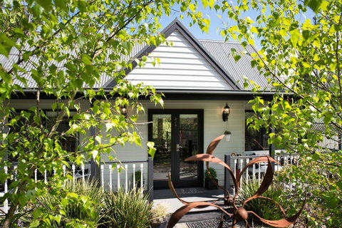 Cottage 4A - Tourism Townsville 1