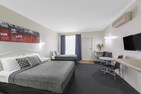 Cathedral Motor Inn - Tourism Townsville 15