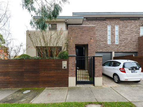 Boutique Stays - Maple On Kent - Tourism Townsville 25
