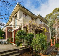 Boutique Stays - Maple On Kent Glen Iris Townhouse - Tourism Townsville
