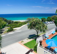 La Mer Sunshine Beachfront - Tourism Townsville