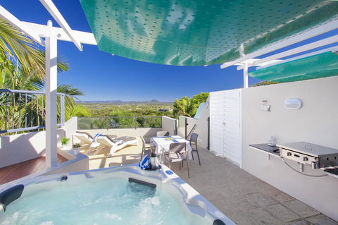Noosa Blue Resort - Tourism Townsville 1