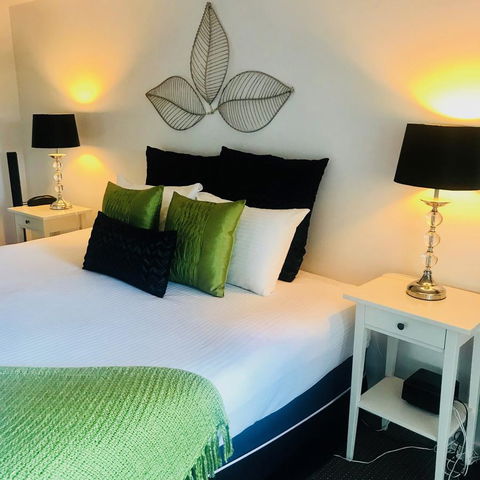 Hotel Laguna - Tourism Townsville 9