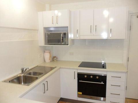 Myuna Holiday Apartments - Tourism Townsville 18