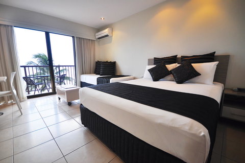 Aquarius On The Beach - Tourism Townsville 7