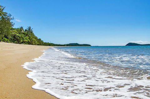 Agincourt Beachfront Apartments - Tourism Townsville 19