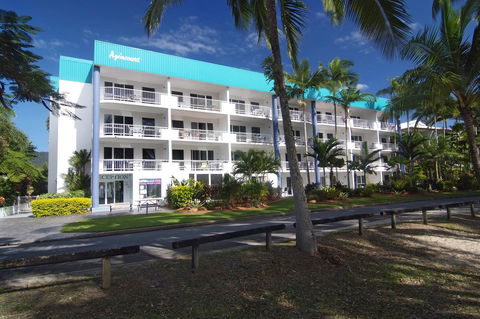 Agincourt Beachfront Apartments - Tourism Townsville 1
