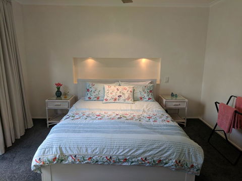 Sobraon ST - Tourism Townsville 0