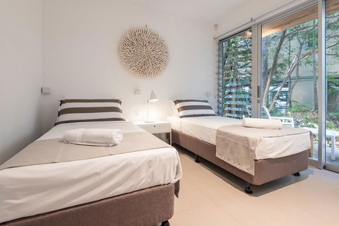 The Hastings Beach Houses - Tourism Townsville 26