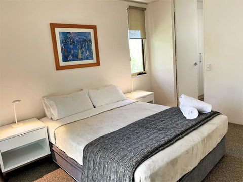 The Hastings Beach Houses - Tourism Townsville 8