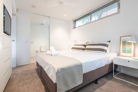 The Hastings Beach Houses - Tourism Townsville 22