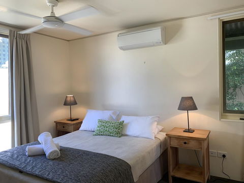 The Hastings Beach Houses - Tourism Townsville 12