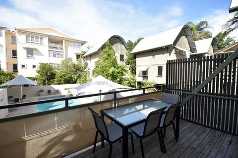 The Hastings Beach Houses - Tourism Townsville 11