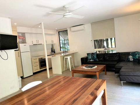 The Hastings Beach Houses - Tourism Townsville 5