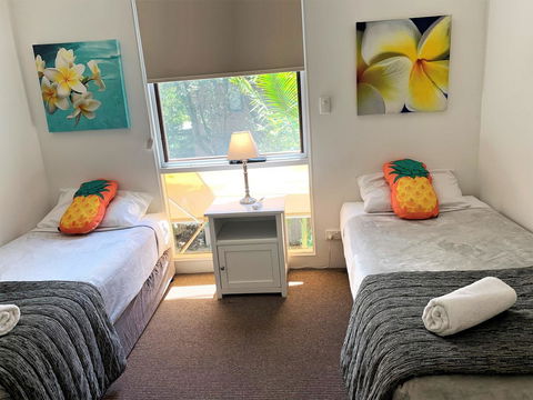 The Hastings Beach Houses - Tourism Townsville 3