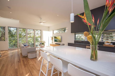 The Hastings Beach Houses - Tourism Townsville 28