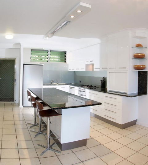 Poinciana 112 - Tourism Townsville 6