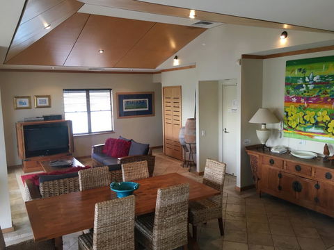 Bella Casa Noosa - Tourism Townsville 40