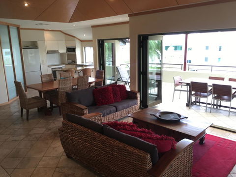 Bella Casa Noosa - Tourism Townsville 35