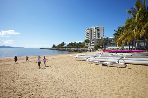 Mariners North Holiday Apartments - Tourism Townsville 1