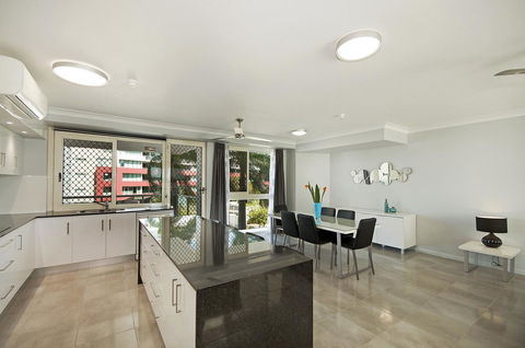 Mariners North Holiday Apartments - Tourism Townsville 29